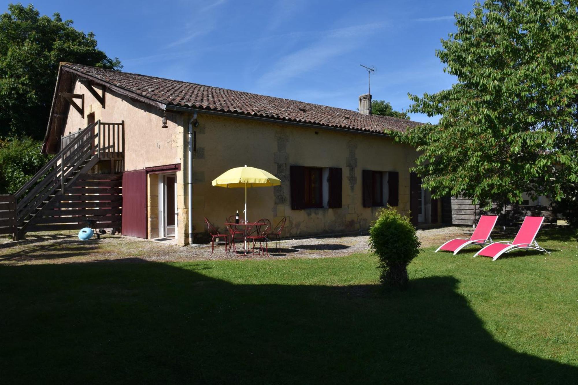 Du Vert & Du Bon Air - Linge Maison Inclus - Parking Prive Gratuit - Centre Ville Bergerac 10Mn - Domaine Bellevue Cottage En Perigord Apartment Lembras
